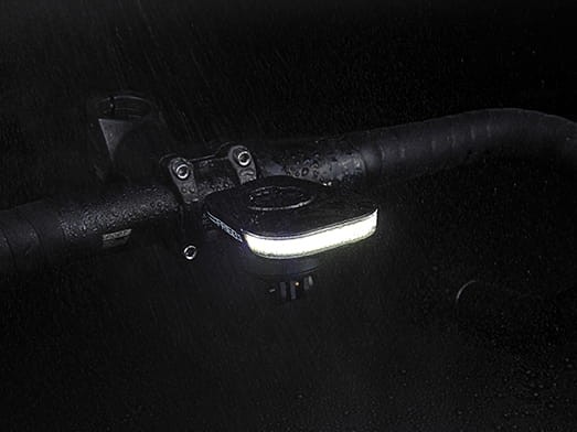 RAVEMEN lampa przednia pod Garmin 160 lumenów.jpg