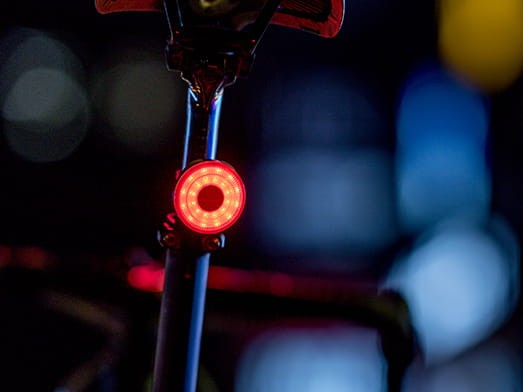 Ravemen-Zestaw-Lamp-LS06-FR300-CL05_3.jpg