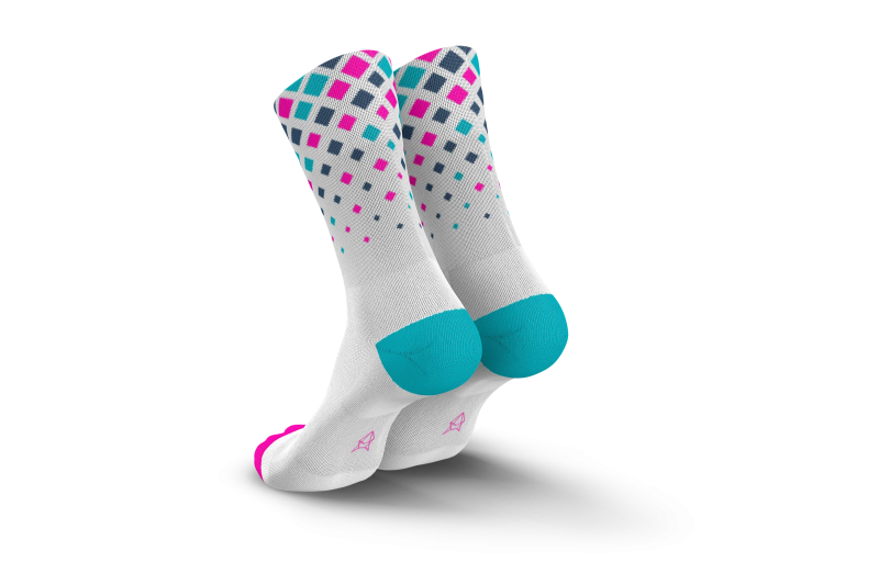 incylence-skarpetki-biegowe-crytals-white-pink-cyan_2.jpg