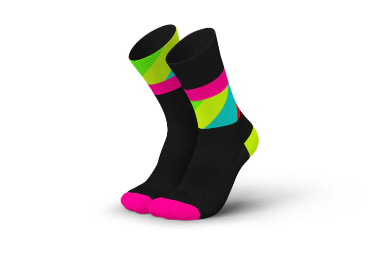 incylence-skarpetki-ultralight-high-strides-black-pink-canary.jpg
