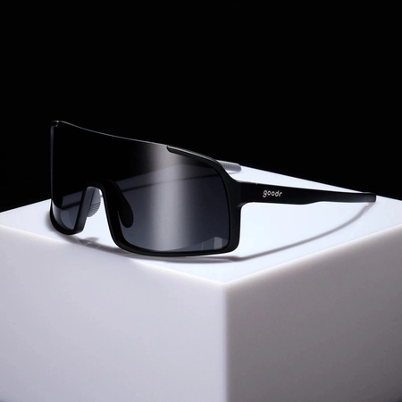 Goodr-Okulary-sportowe-Astro-G-My-Sweat-has-an-Octane-Rating_4.jpg