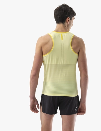pol_pm_COMPRESSPORT-Koszulka-biegowa-PRO-RACING-SINGLET-elf-yellow-7667_12.jpg