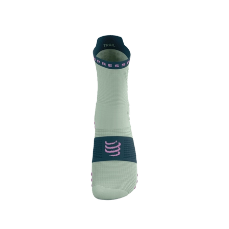 pol_pm_COMPRESSPORT-Skarpetki-do-biegania-trailowe-PRORACING-SOCKS-V4-TRAIL-aqua-stargazer-cyclamen-8222_1.jpg