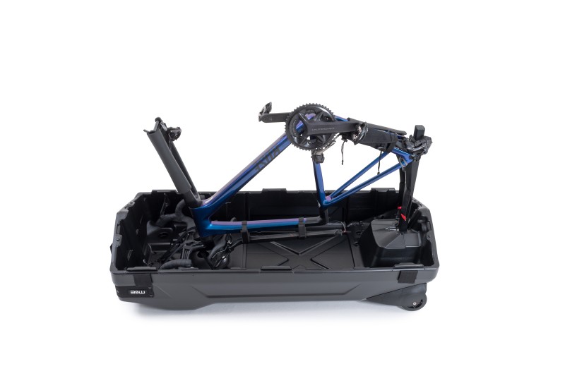bike-case_HDPE-4500_open-bike-bottom_bw-international.jpg