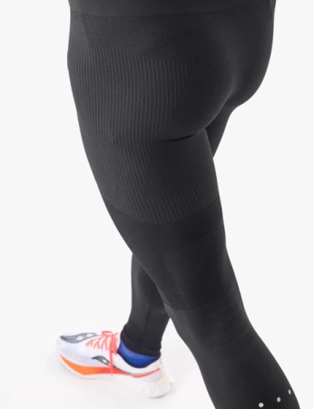 pol_pm_COMPRESSPORT-Legginsy-biegowe-meskie-WINTER-RUNNING-LEGGING-black-6598_13.jpg