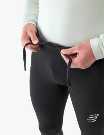 pol_pm_COMPRESSPORT-Legginsy-biegowe-meskie-WINTER-RUNNING-LEGGING-black-6598_14.jpg