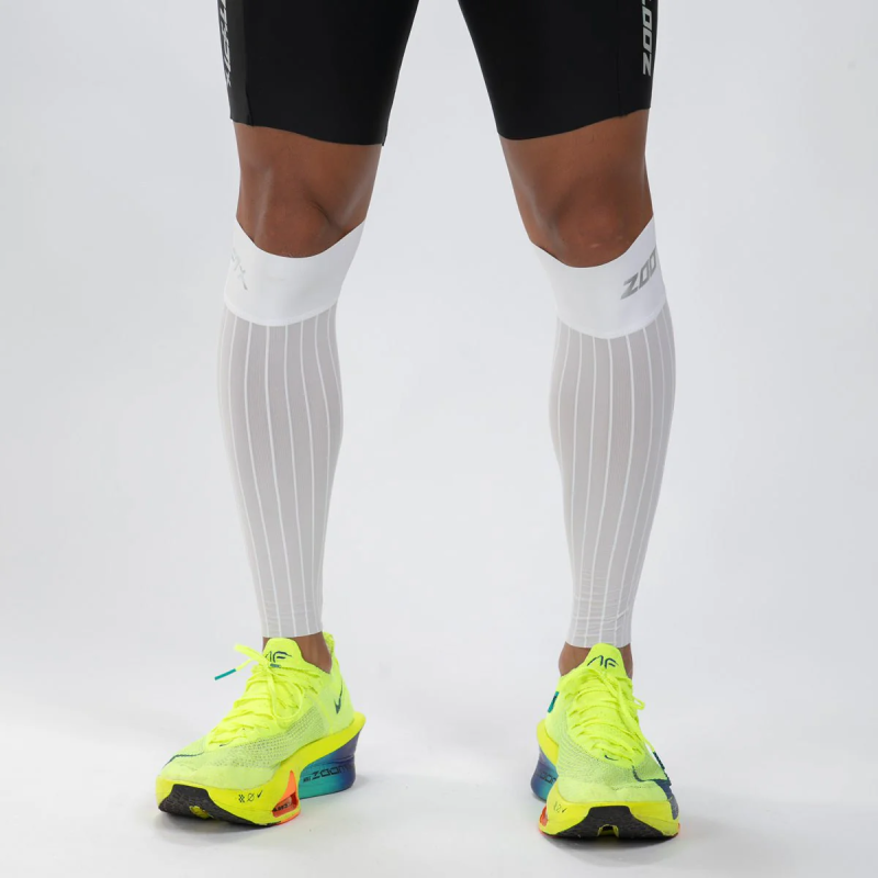 zoot-opaski-kompresyjne-na-łydki-calf-sleeves-ultra-p1x-aero-hyperwhite_2.jpg
