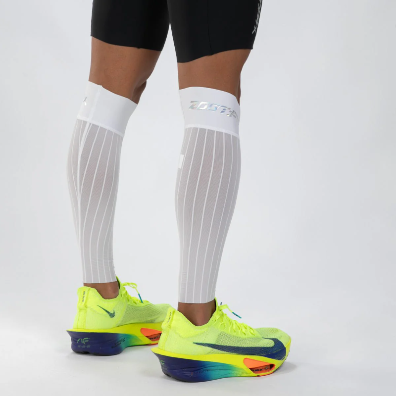 zoot-opaski-kompresyjne-na-łydki-calf-sleeves-ultra-p1x-aero-hyperwhite_3.jpg