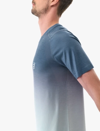 Compressport-Koszulka-biegowa-Performance-SS-T-SHIRT-poseidon-ice-flow_8.jpg