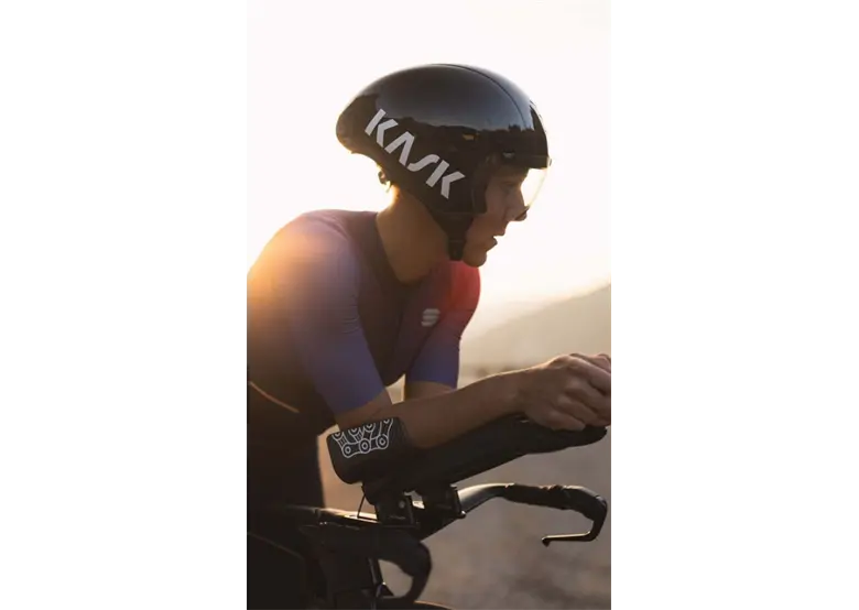 KASK-Kask-czasowy-aerodynamizczny-Bambino-Pro-black_4.jpg