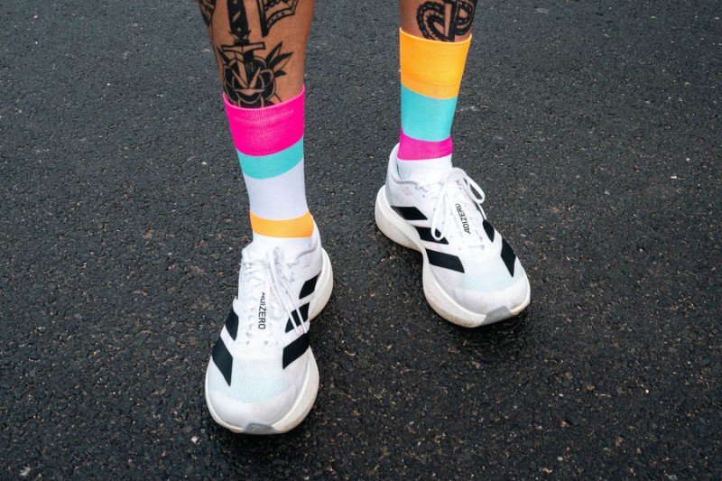 incylence-skarpetki-biegowe-bands-cyan-orange_3.jpg