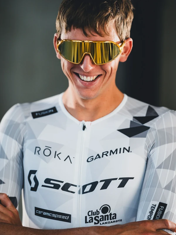 Fusion_Pro Tri Suit_Unisex_Carbon (1).jpg