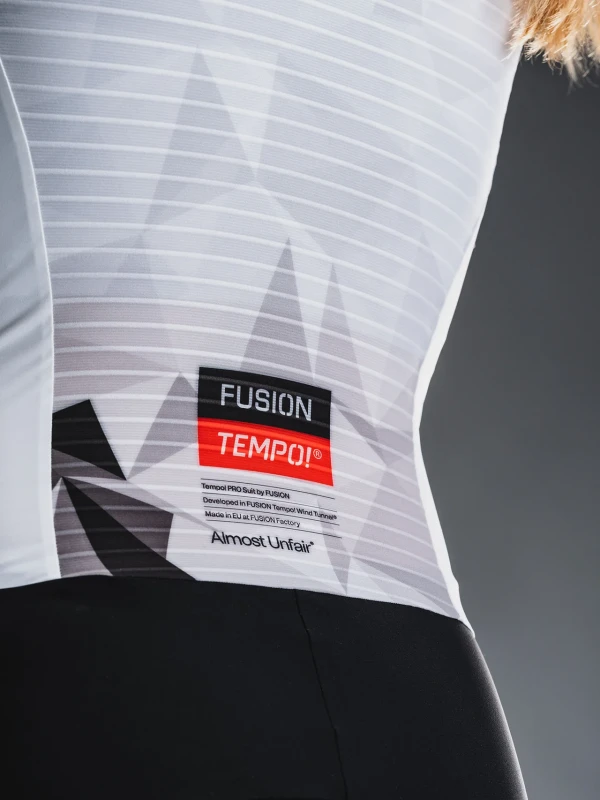 Fusion_Pro Tri Suit_Unisex_Carbon (6).jpg
