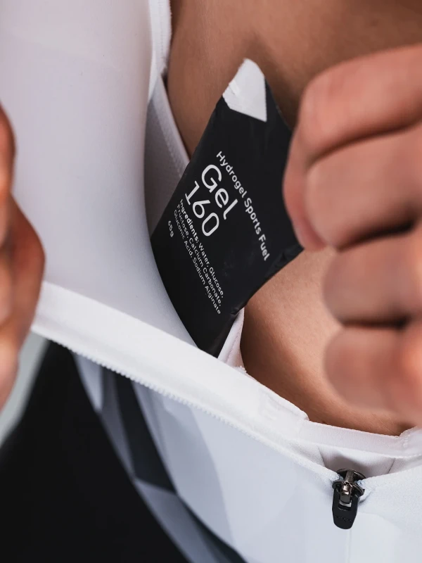 Fusion_Pro Tri Suit_Unisex_Carbon (10).jpg