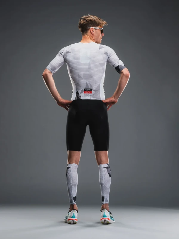 Fusion_Pro Tri Suit_Unisex_Carbon (14).jpg