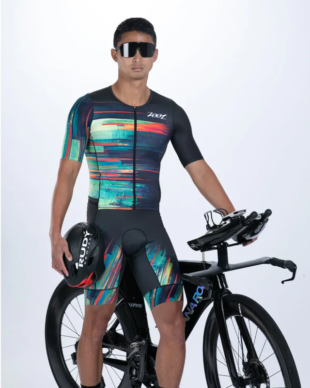 zoot-stroj-triathlonowy-meski-tri-aero-fullzip-racesuit-glitch_2.jpg