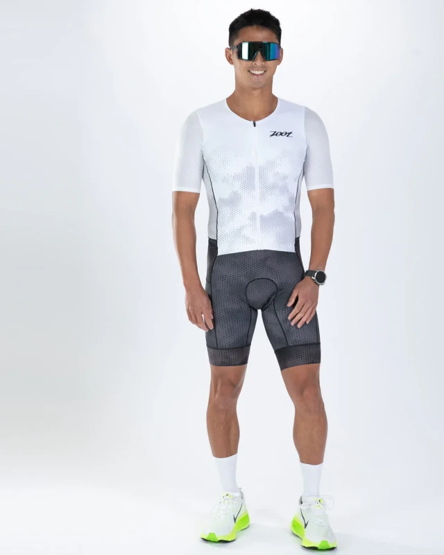 zoot-stroj-triathlonowy-meski-tri-aero-fullzip-racesuit-shadow.jpg