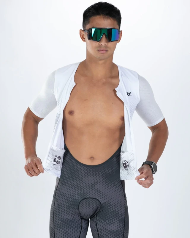 zoot-stroj-triathlonowy-meski-tri-aero-fullzip-racesuit-shadow_5.jpg