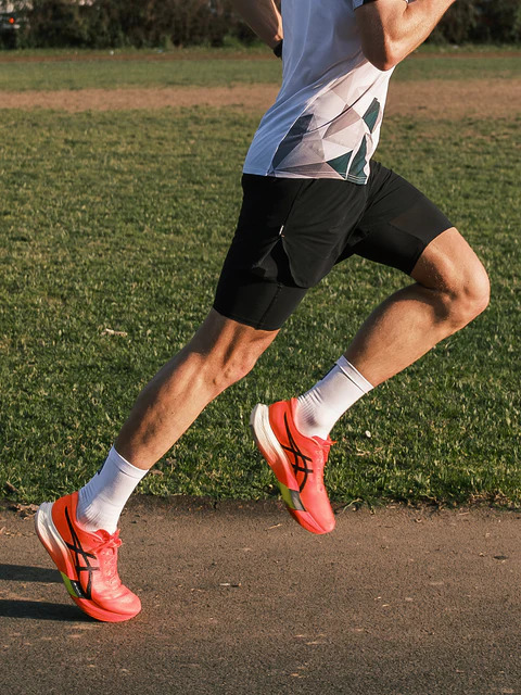 Fusion-Skarpetki-TEMPO-TWO-Run-Sock-white_2.jpg