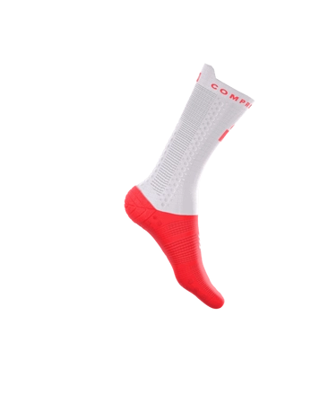 pol_pm_COMPRESSPORT-Skarpetki-rowerowe-PRORACING-SOCKS-V4-BIKE-IRONMAN-2026-white-neon-red-8886_3_15_11zon.png