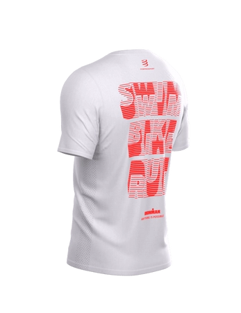 pol_pm_COMPRESSPORT-Koszulka-biegowa-meska-z-krotkim-rekawem-TRAINING-SS-T-SHIRT-IRONMAN-2026-white-neon-red-8881_5.png