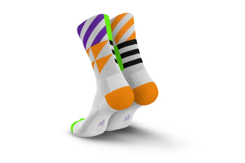 incylence-skarpetki-ultralight-high-strides-elements-orange-green_2.jpg
