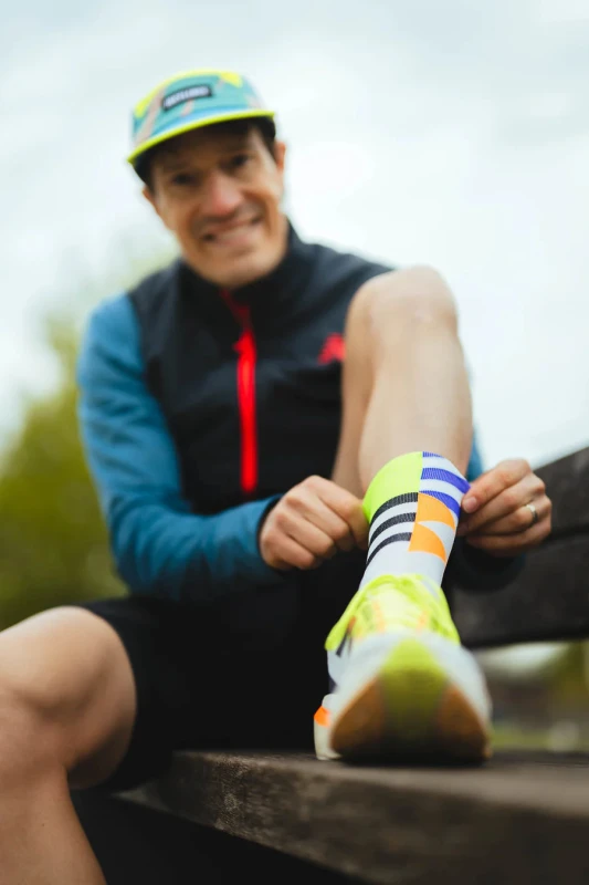 incylence-skarpetki-ultralight-high-strides-elements-orange-green_4.jpg