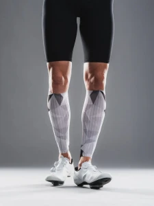 Fusion Opaski aerodynamiczne TEMPO! PRO Calf Sleeves carbon