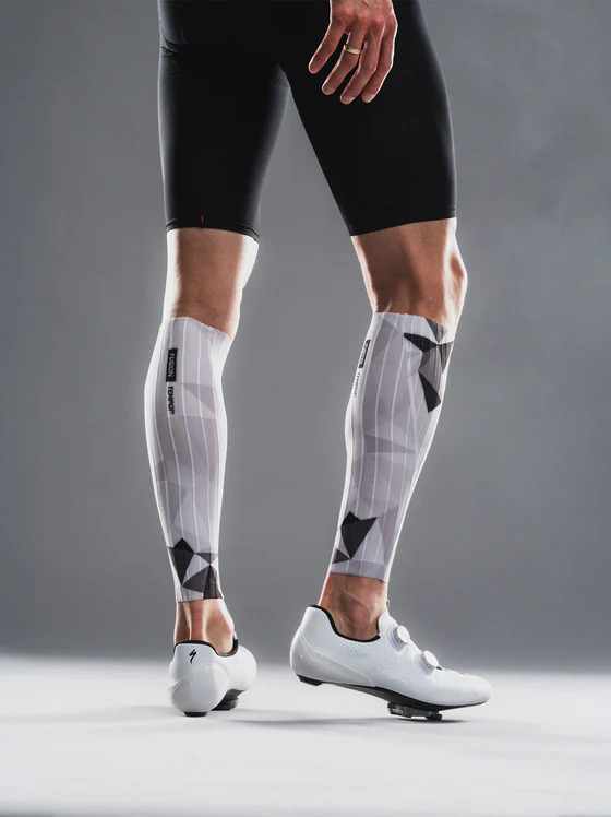 Fusion-Tempo-pro-calf-sleeves-opaski-aerodynamiczne-carbon_2.jpg