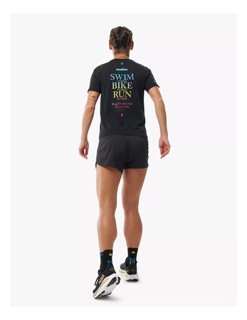 COMPRESSPORT-Koszulka-biegowa-damska-z-krotkim-rekawem-TRAINING-SS-T-SHIRT-IRONMAN-2026-black_4.jpg