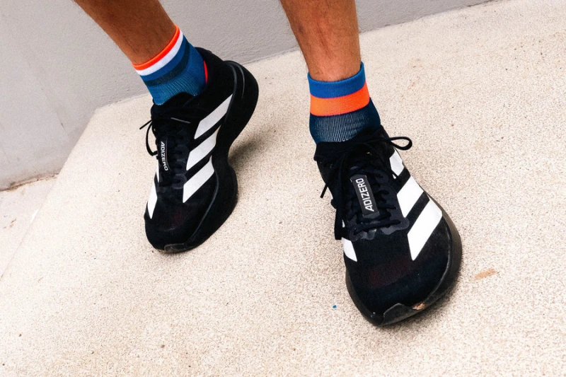 Incylence-Skarpetki-biegowe-Running-short-bands-tricolor_5.jpg
