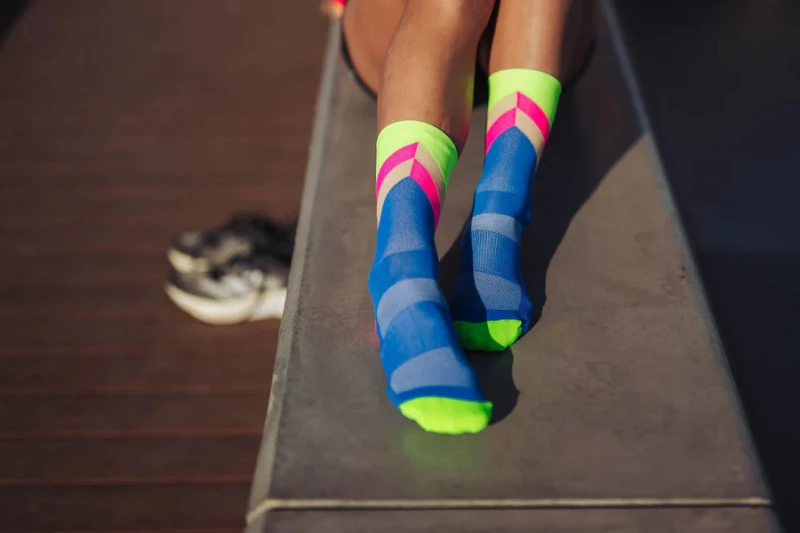 incylence-skarpetki-ultralight-socks-high-apex-blue-green_3.jpg