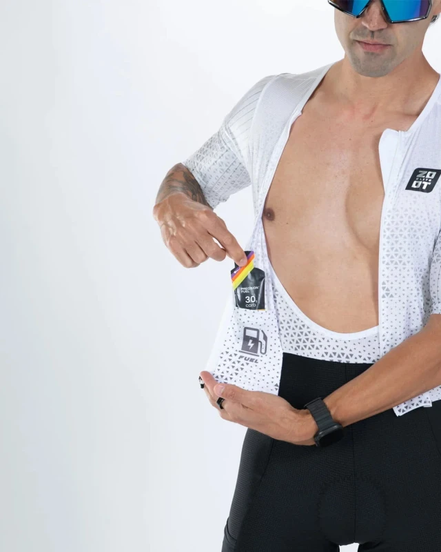 zoot-sports-tri-aero-racesuits-men-s-elite-p1-tri-aero-fz-racesuit-sonic-white-1243824306.jpg