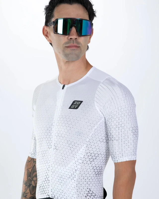zoot-sports-tri-aero-racesuits-men-s-elite-p1-tri-aero-fz-racesuit-sonic-white-1243824312.jpg
