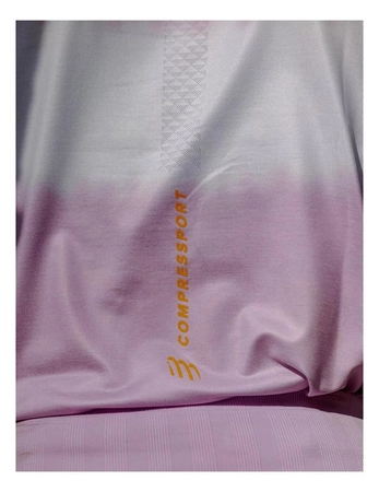 pol_pm_COMPRESSPORT-Koszulka-biegowa-damska-PERFORMANCE-SS-T-SHIRT-orchid-apricot-9041_2.png