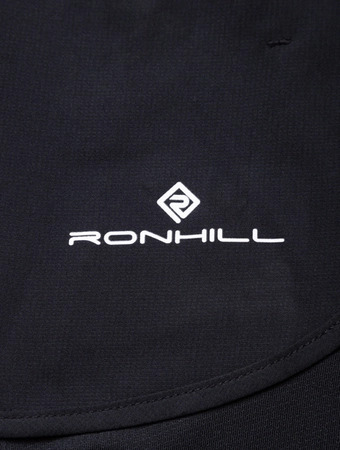pol_pm_RONHILL-Spodenki-do-biegania-damskie-TECH-4-5-TWIN-SHORT-all-black-7197_1.jpg