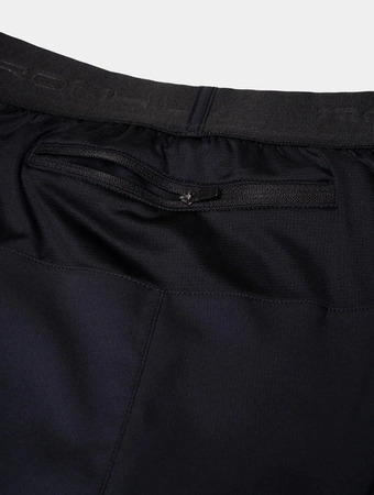 pol_pm_RONHILL-Spodenki-do-biegania-meskie-TECH-7-TWIN-SHORT-all-black-8695_3.jpg