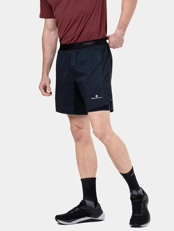 pol_pm_RONHILL-Spodenki-do-biegania-meskie-TECH-7-TWIN-SHORT-all-black-8695_10.jpg