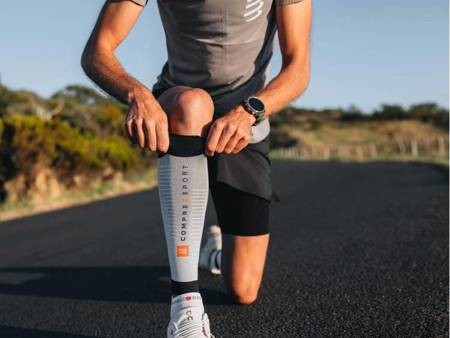 pol_pm_COMPRESSPORT-Opaski-kompresyjne-na-lydki-R2V3-grey-melange-6205_5.jpg