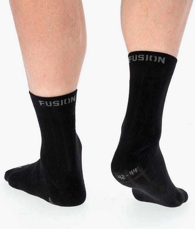 Fusion Skarpetki biegowe Run Sock czarne (1).JPG